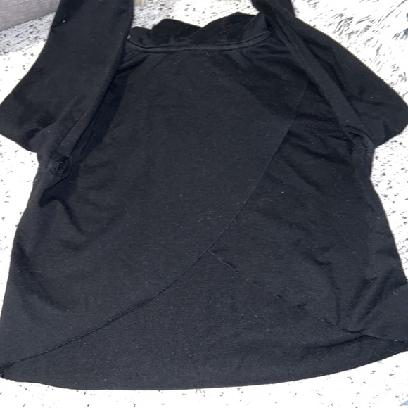 Gymshark cropped hoodie - medium fits like small - Picture 2 of 3